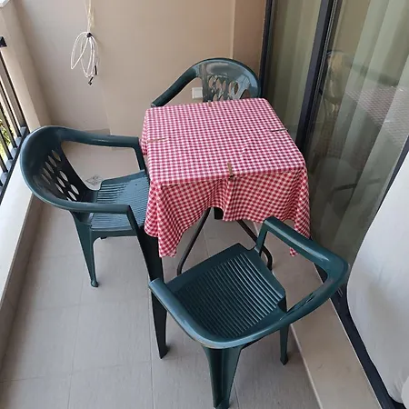 아파트 11 улица македония 33 포마리